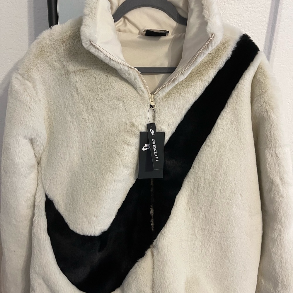 Nike Swoosh Jacket NWT - Picture 3 of 7